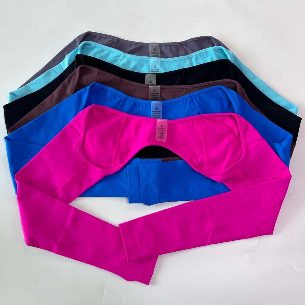 Set da Palestra Senza Logo in  - Yoga Fitness Logo recensione e prezzo